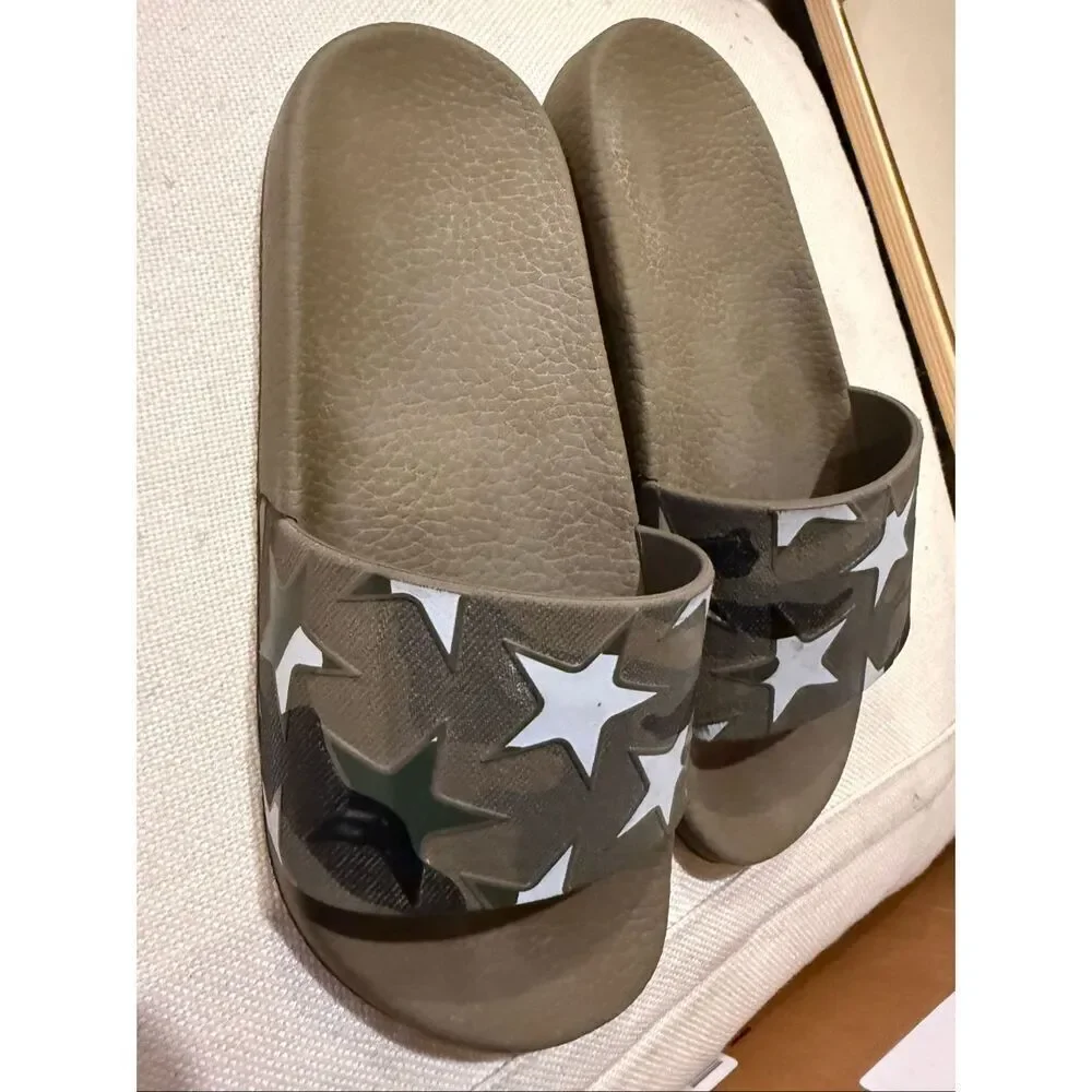 Valentino Garavani Youth Boys Star Print Camo Pool Dlidse Sandals Green Size 37